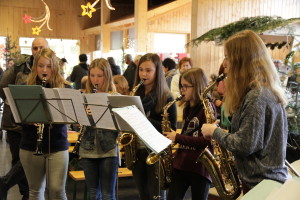 Jungmusiker-300x200 Glühweinstand am Adventmarkt